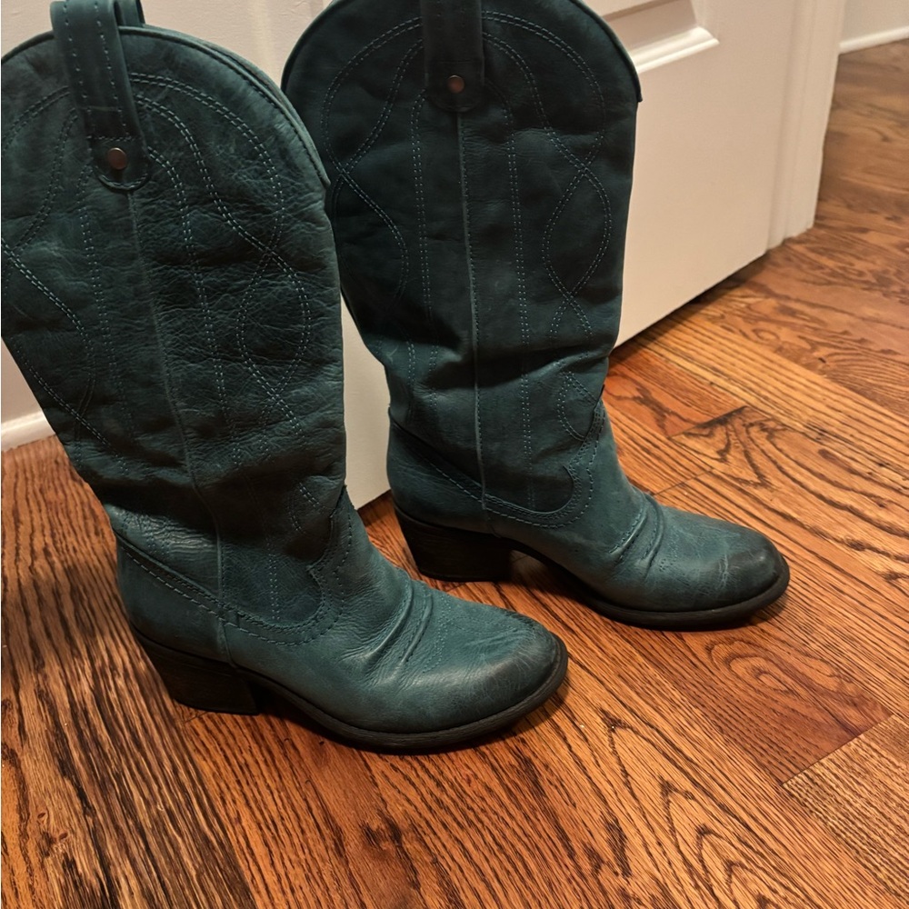 Gianni Bini Turquoise Leather Boots
